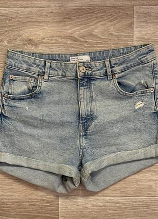 Шорти bershka