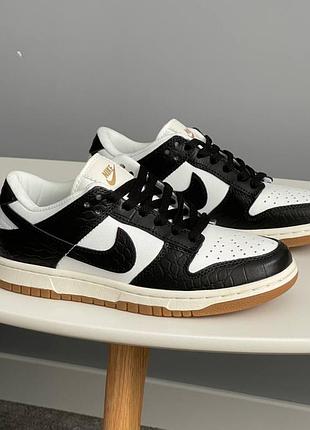 Nike dunk low lx white black