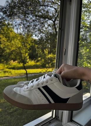 Продам кросівки 👟 39р. 💗🌸