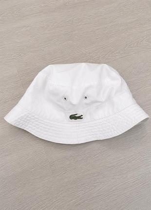 Стильна біла панама lacoste