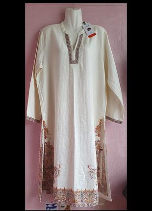 Біла бавовняна сукня з вишивкою khaadi