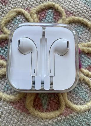 Оригинальные наушники apple earpods (в фирменном кейсе)