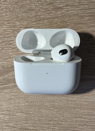 Apple airpods 3 правий навушник та кейс