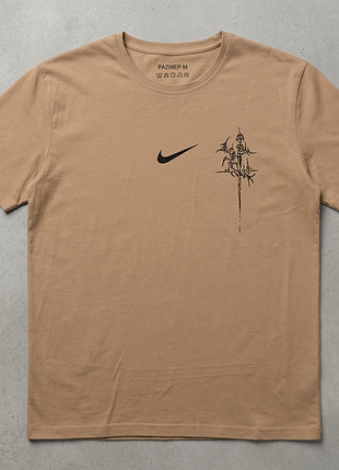 Футболка с личным кастом
nike
краски акриловые 
размер - м
вариации в других цветах возможны