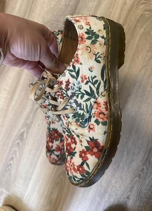 Оригінальні туфлі doctor martens