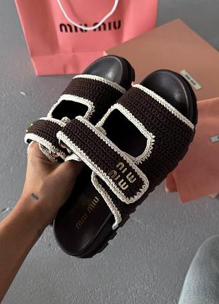 Женские коричневые шлепанцы miu women's miu crochet knit slides brown х миу миу 36