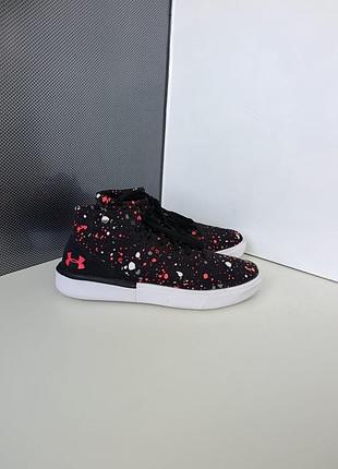Кросівки under armour