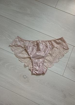 Тпуси з мережевом intimissimi