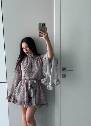 Комбінезон плаття