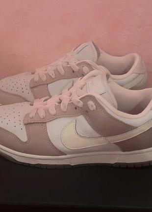 Оригінальні кросівки nike dunk low жіночі