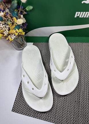 Оригінальні шльопанці crocs