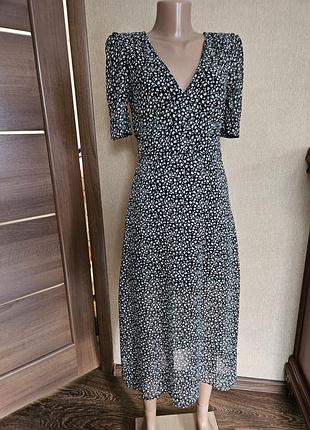 Нежное платье миди в мелкий цветочный принт от h&amp;m (divided)