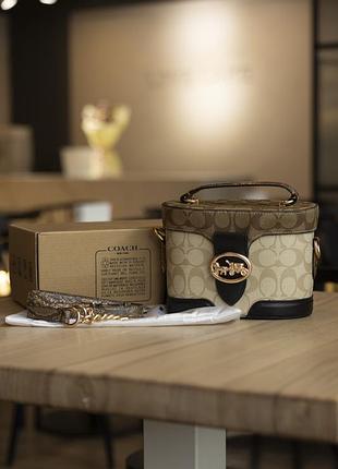 Женская сумка coach kay crossbody коричневая