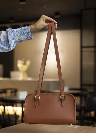Женская сумка coach swing zip bag коричневая