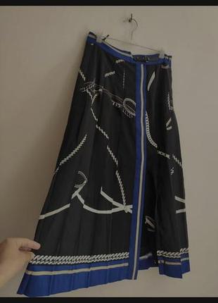 Гарна спідниця