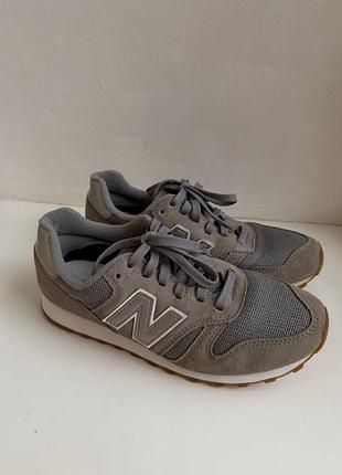 Сірі кросівки new balance (замша) — ідеальний стан