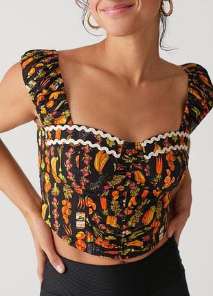 Urban outfitters топик принт овощи фрукты летний кроп топ корсетный