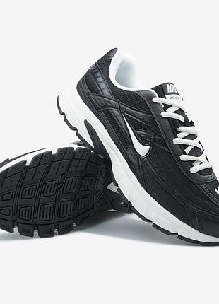 Nike initiator black white swoosh