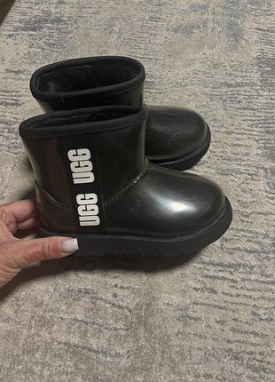 Зимові водонепроникні ugg оригінал р.28,5