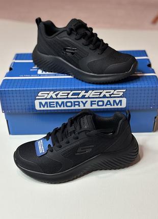 Skechers новые в коробке супер легкие и удобные крутые кроссовки хорошего бренда