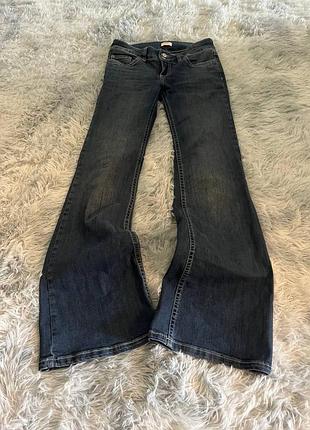 Джинсы женские maurices slim bootcut w30 l32 - новые, оригинал
состояние: новые 
полупояс - 37,5 см
длина по внешнему шву – 107 см