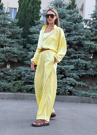 Шовковий костюм трійка