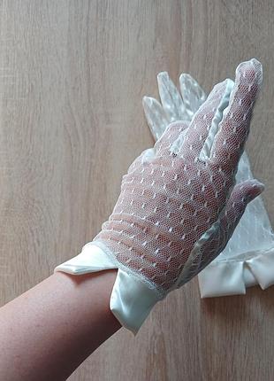 Свадебные короткие атласные перчатки айвори