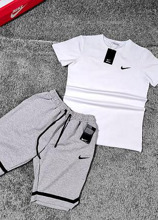 Чоловічий комплект футболка+шорти nike
