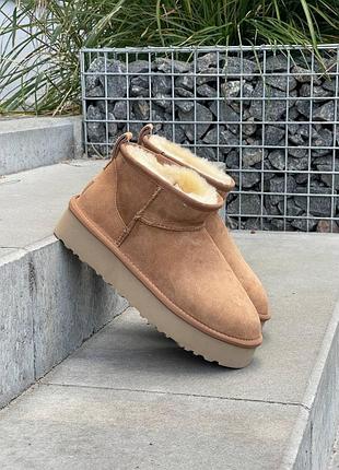 Бежеві замшеві уггі ugg classic ultra mini platform chestnut х угг ультра міні 39