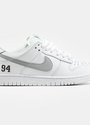 Чоловічі білі кросівки nike sb dunk low supreme white grey х данк 45