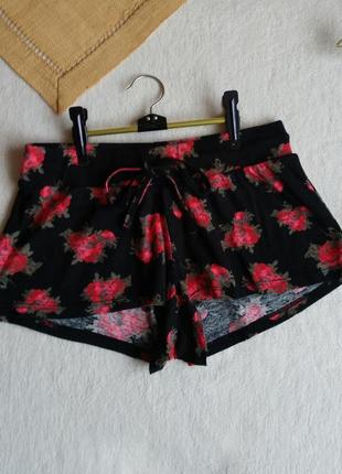 Pieces шорты яркие цветы s/36