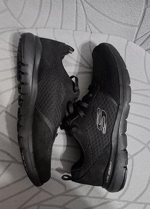 Кросівки жіночі skechers р 37
