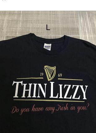 Gildan💙чоловіча темно-синя  котонова футболка з  принтом thin lizzy💛 розмір l 50 /чоловічий одяг унісекс