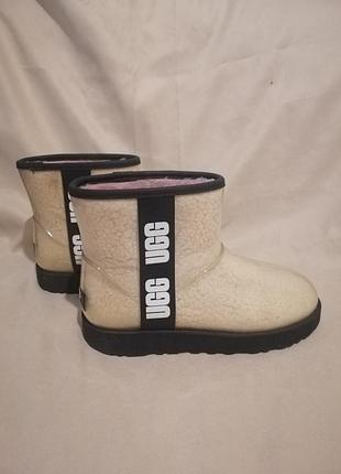 Уги водонепроницаемые ugg. размер 38.