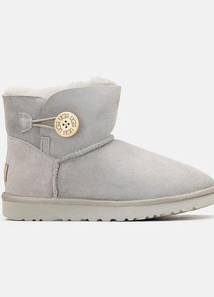 Серые женские угги ugg mini bailey button light grey х угг мини 37