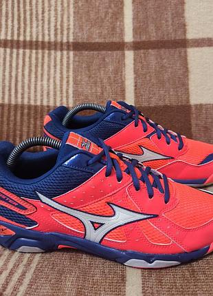 Кроссовки mizuno