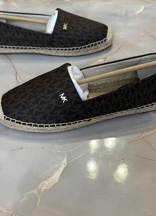 Жіночі ескадрильї michael kors оригінал розмір американський 7 устілка 24 см 37 розмір кеди мокасини лофери балетки