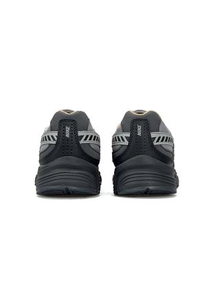 Nike initiator grey 5