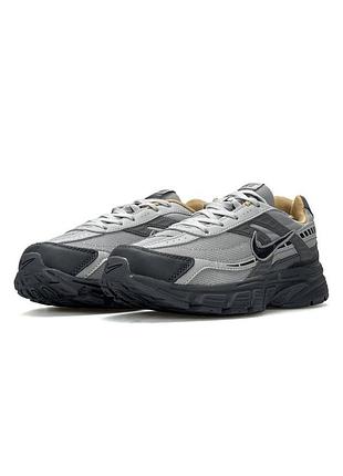 Nike initiator grey