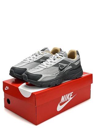 Nike initiator grey 3
