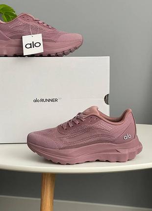 Alo yoga runner pink
