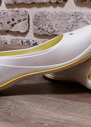 Продам жiночi crocs, оригiнал, розмiр 37.
