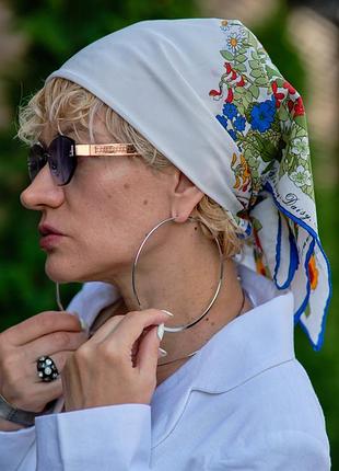 Крута брендова косинка хустка у квітковому принті