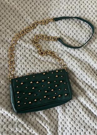 Маленька сумочка zara з довгою металевою ручкою