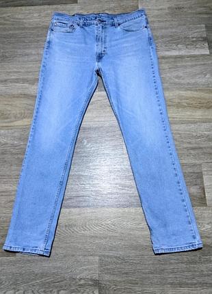 Мужские светло-синие джинсы levis 511 , размер по бирке - 36/32 , но маломерят - оптимально для 34/32 .