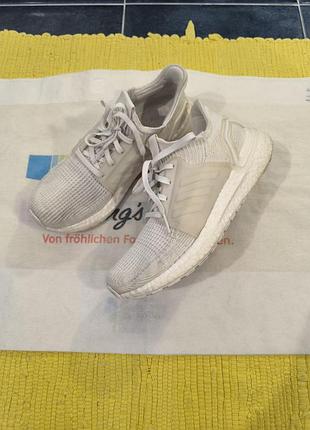 Кросівки adidas 40 1/3 розміру, торг