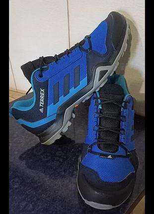 Кроссовки adidas terrex