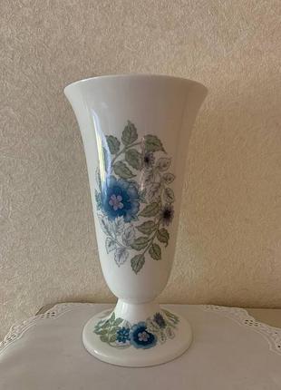 Ваза wedgewood clementine blue flowers bone china vase