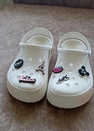 Шльопанці жіночі crocs розмір m4 w6 (eur 36-37)