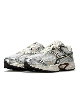 Nike v5 rnr beige white metallic